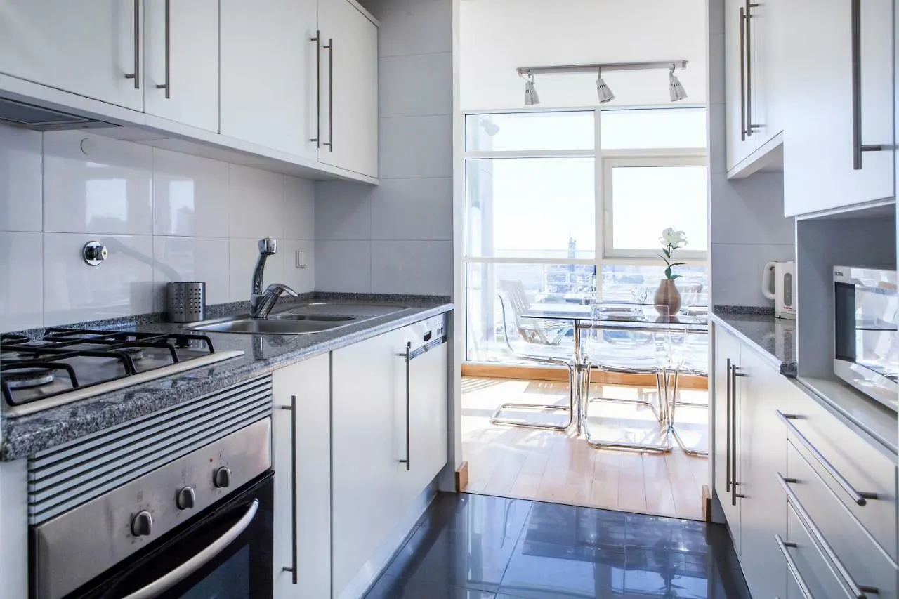 Rent4Rest Lisbon Parque Das Nacoes 17Th Floor River View Appartamento