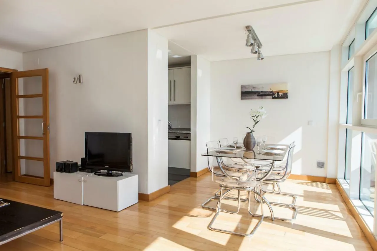 Appartamento Rent4Rest Lisbon Parque Das Nacoes 17Th Floor River View Portogallo