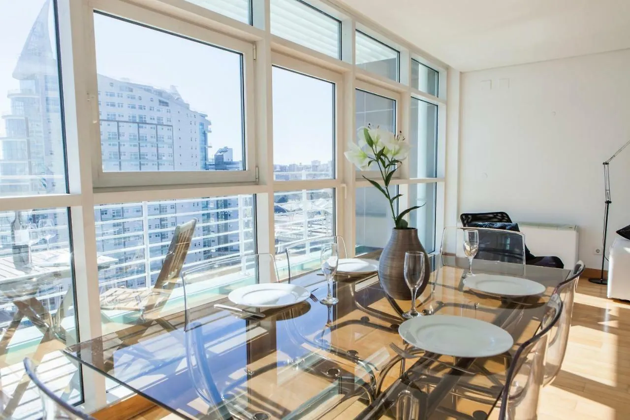 Appartamento Rent4Rest Lisbon Parque Das Nacoes 17Th Floor River View