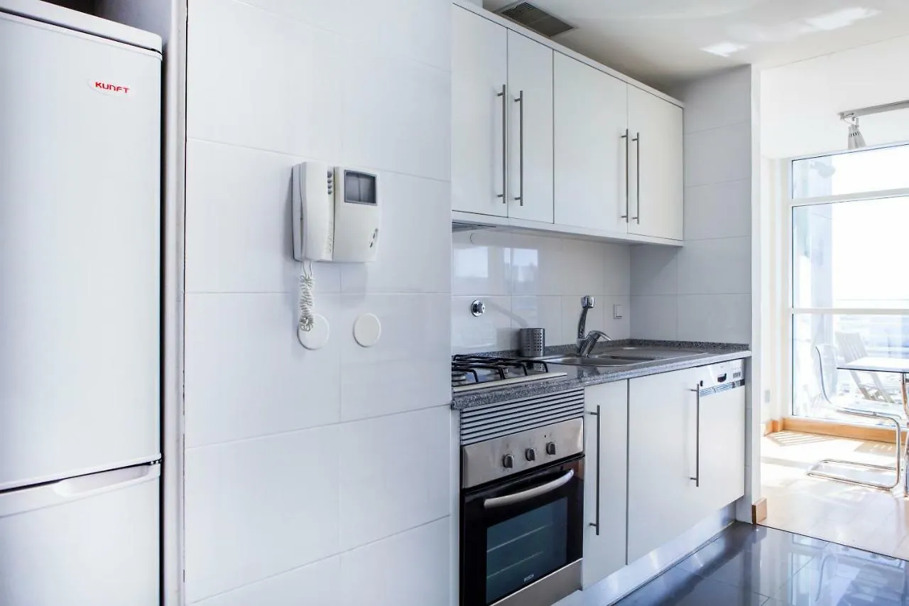 Rent4Rest Lisbon Parque Das Nacoes 17Th Floor River View 0*,
